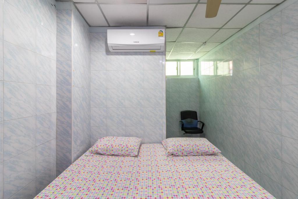 New Central Guesthouse Bangkok Buitenkant foto